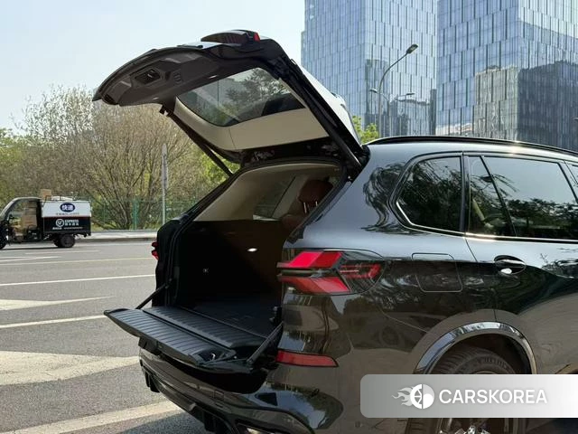 BMW X5 id 4256850 из Китая 17