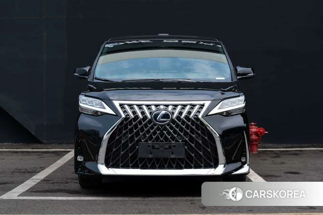 Lexus LM id 4348719 из Китая 14