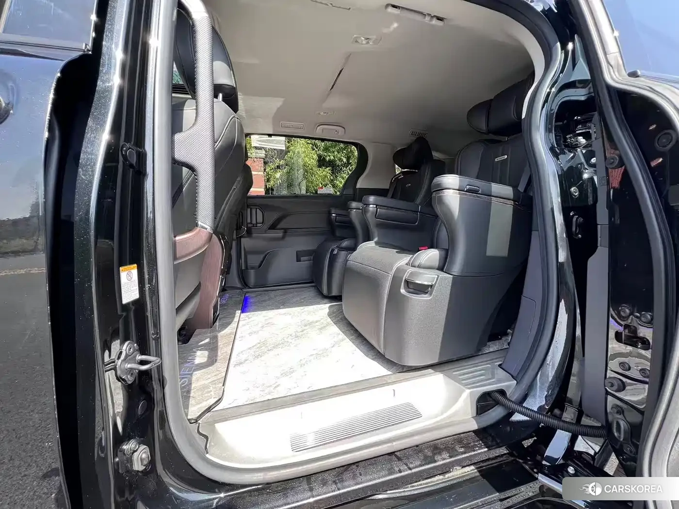 Toyota Sienna id 4583796 из Китая 17
