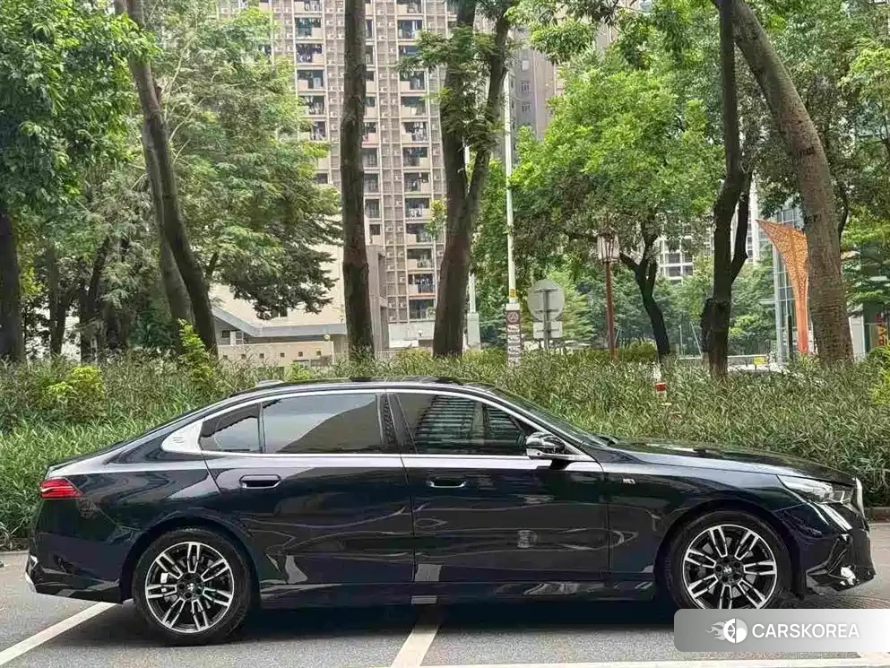 BMW 5 series id 4674318 из Китая 8