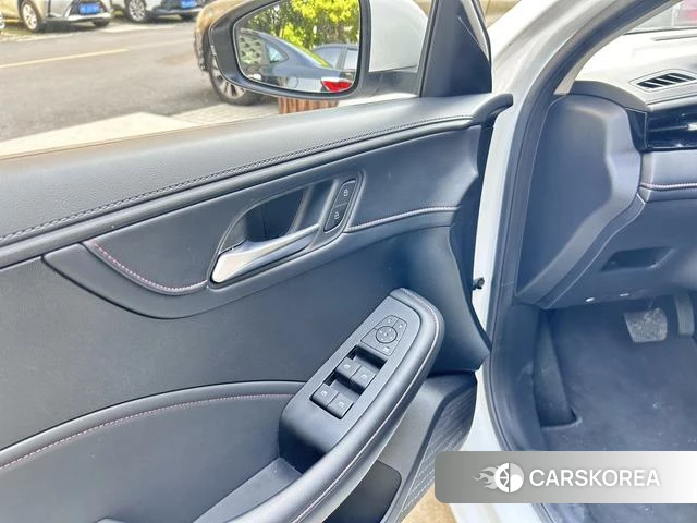 Roewe i5 id 4238360 из Китая 18