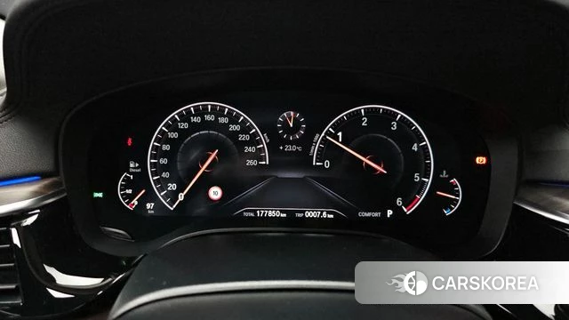 BMW 5 Series (G30) id 4384539 из Кореи 18