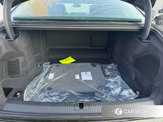 Audi A8 id 4259270 из Китая 11