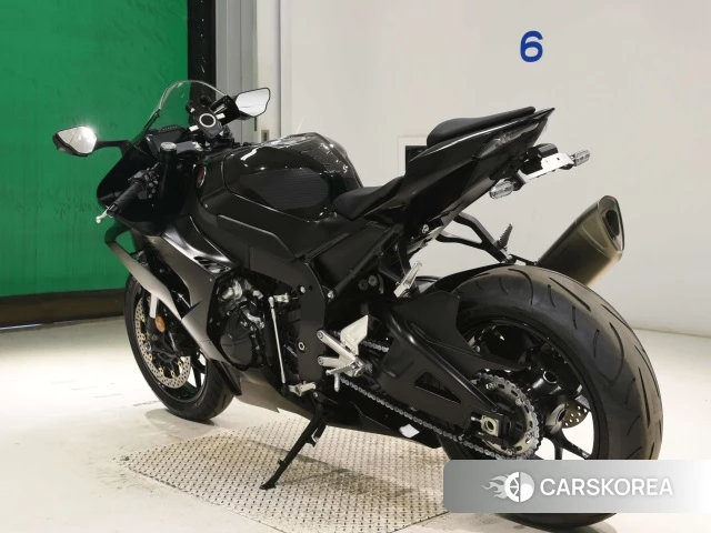 Проданный Honda CBR1000RR-R FIREBLADE id 4374145 из Японии, фото 8
