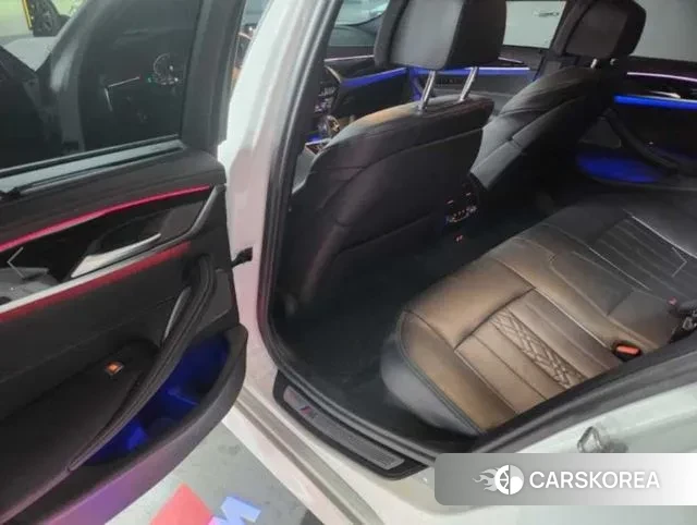 BMW 5 Series (G30) id 3457739 из Кореи 17