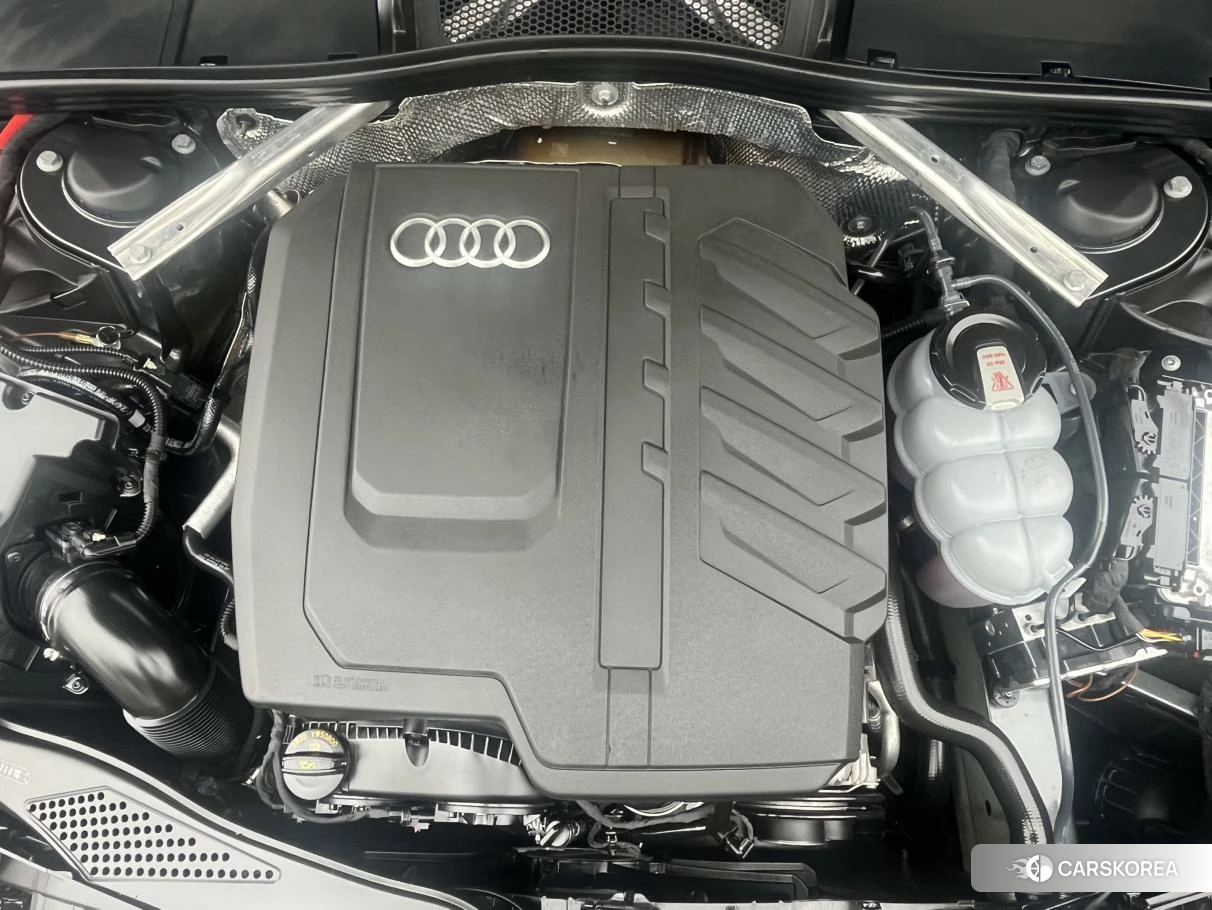 Audi A4L id 4461794 из Китая 18