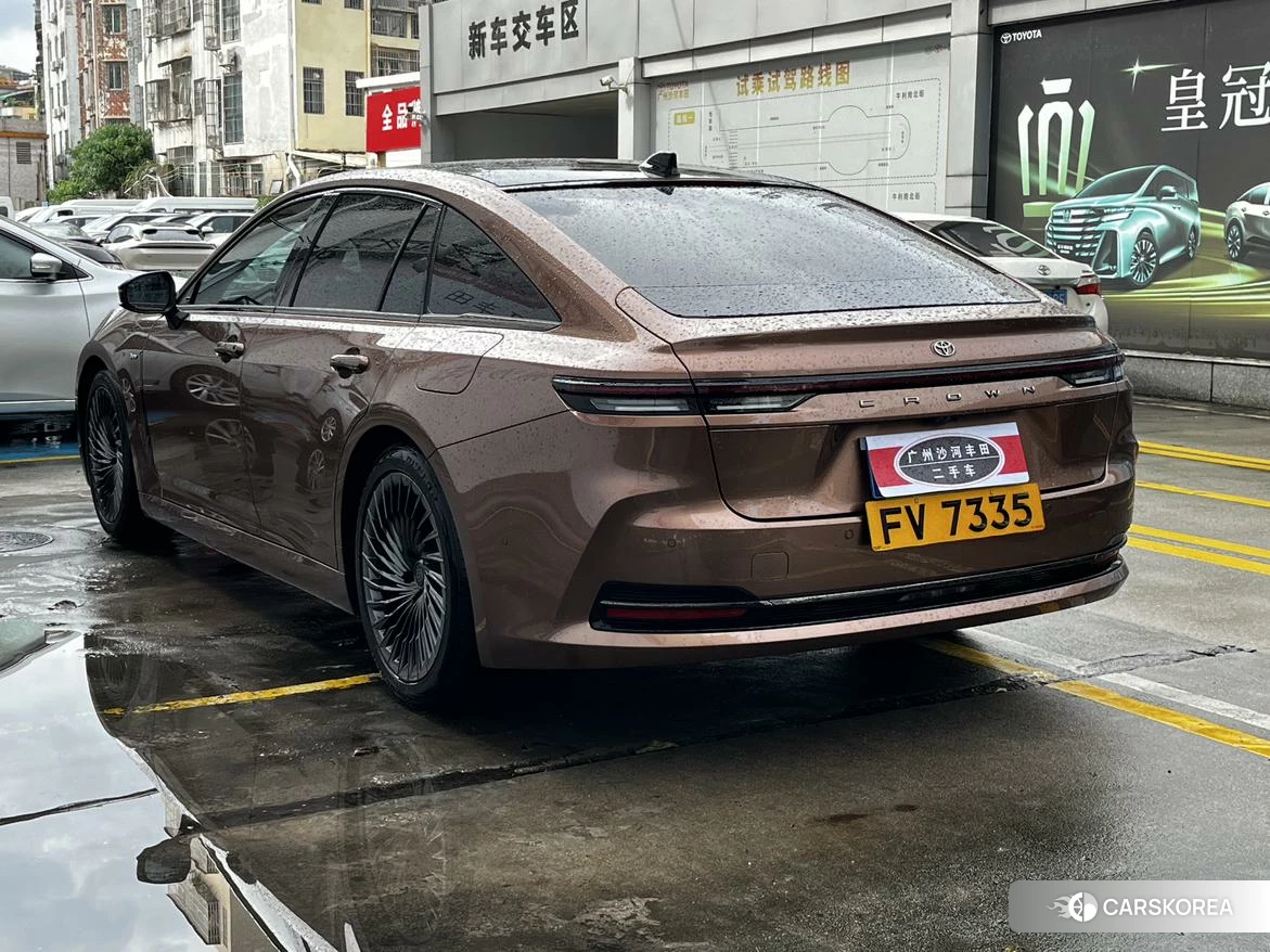 Toyota Crown (imported) id 4479643 из Китая 30
