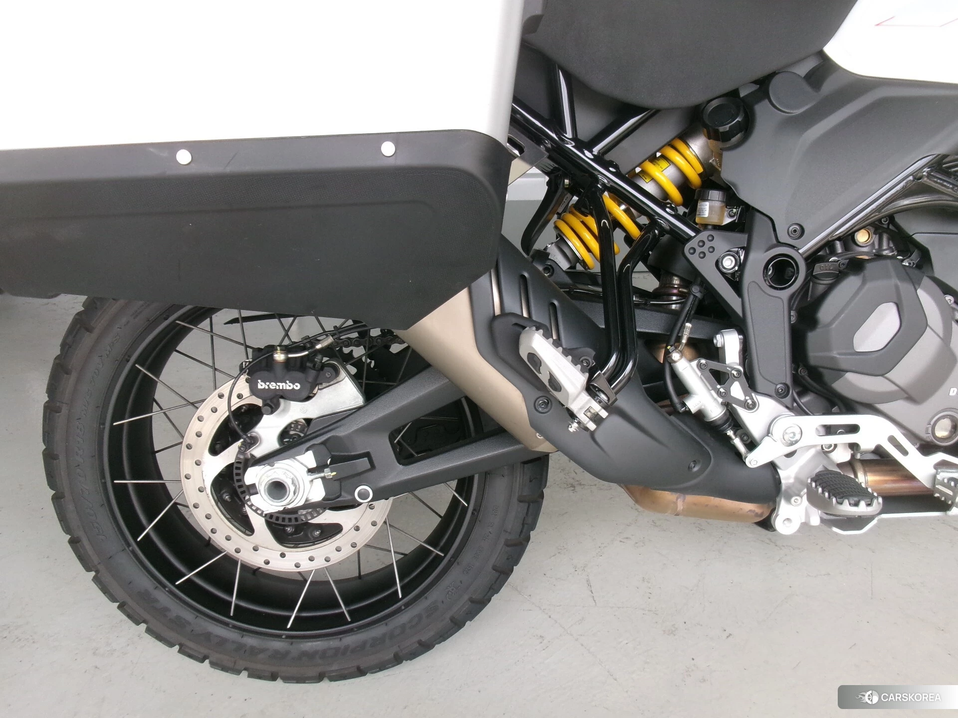 Ducati DESERT X id 4238035 из Японии 9