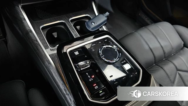 BMW 7 Series (G70) id 4634887 из Кореи 33