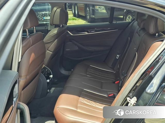 BMW 5 Series (G30) id 4629261 из Кореи 18