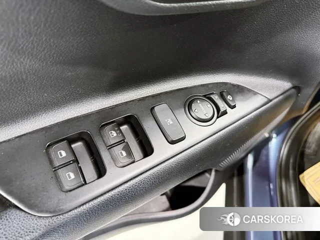 Kia Stonic id 2976376 из Кореи 18