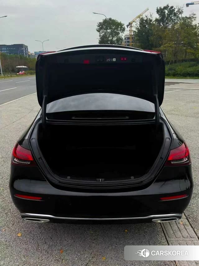 Mercedes-Benz E-class id 4335329 из Китая 21