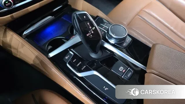 BMW 5 Series (G30) id 3444987 из Кореи 18