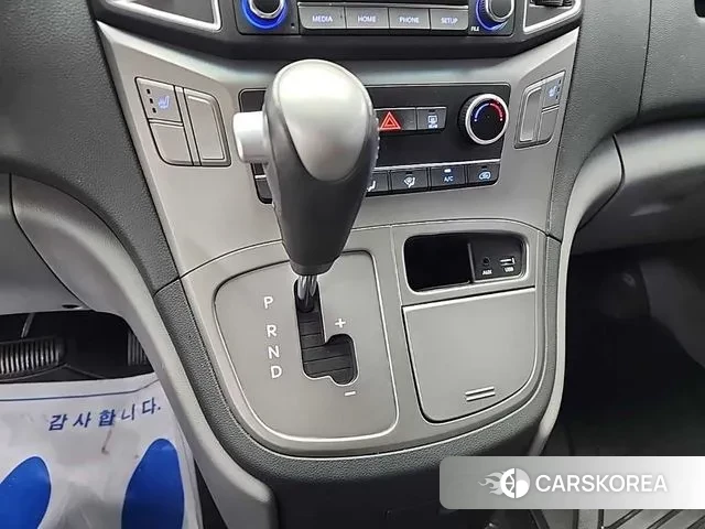 Hyundai The New Grand Starex id 3422921 из Кореи 18