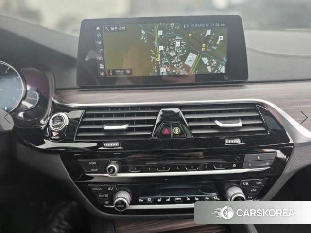 BMW 5 Series (G30) id 3880282 из Кореи 16