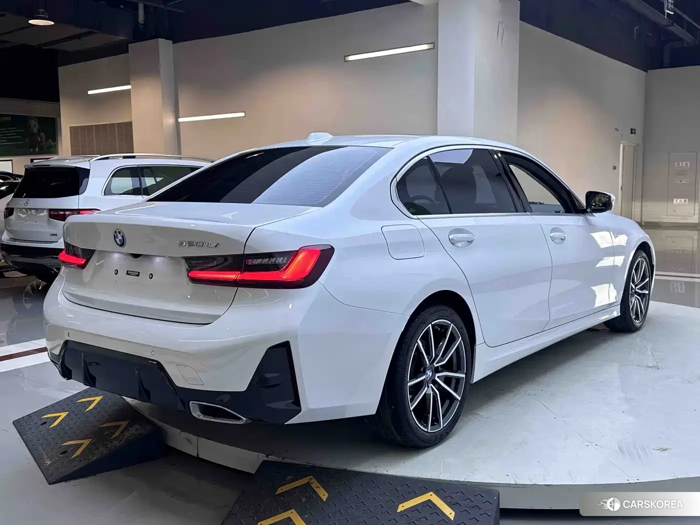 BMW 3 series id 4669383 из Китая 20