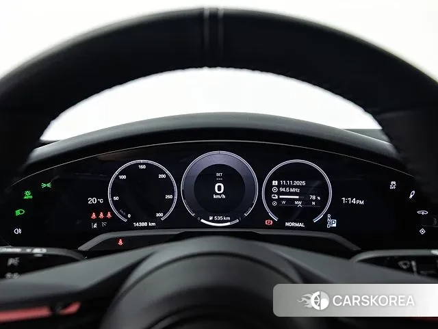 Porsche Taycan id 3353549 из Кореи 16