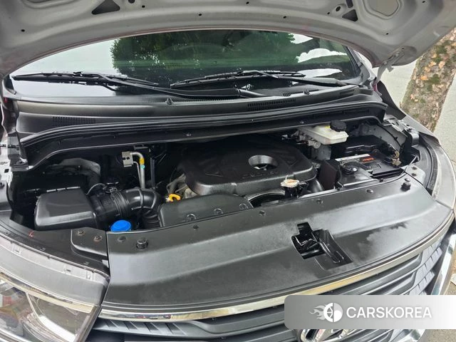 Hyundai The New Grand Starex id 4693964 из Кореи 18
