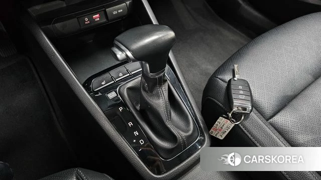 Kia Stonic id 3880277 из Кореи 18