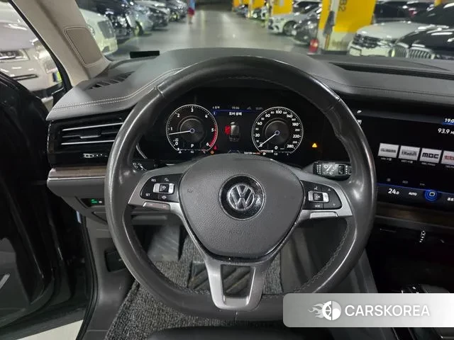Volkswagen Touareg 3rd generation id 3054814 из Кореи 18