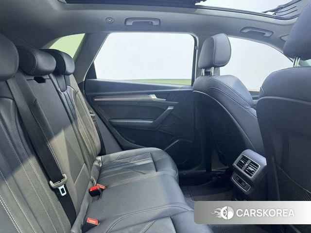 Audi Q5L id 4277060 из Китая 14