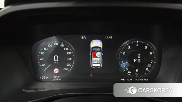 Volvo XC40 id 3759903 из Кореи 18