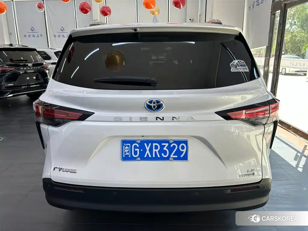 Toyota Sienna id 4547242 из Китая 12