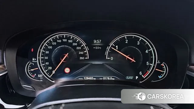 BMW 5 Series (G30) id 3510259 из Кореи 18