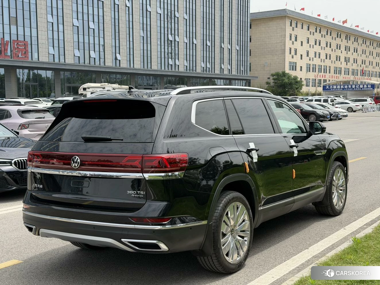 Volkswagen Tourang id 4405870 из Китая 11