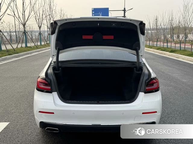BMW 5 series id 4353537 из Китая 30