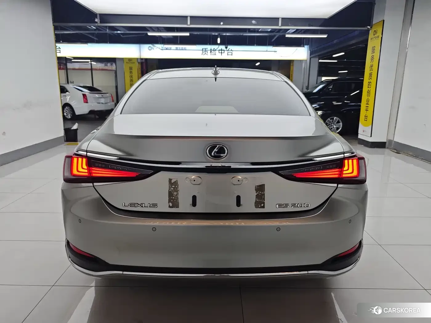Lexus ES id 4539008 из Китая 9
