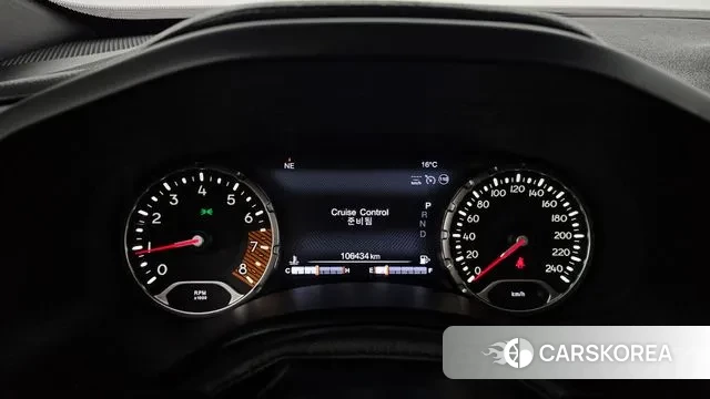 Jeep Renegade id 3691563 из Кореи 18