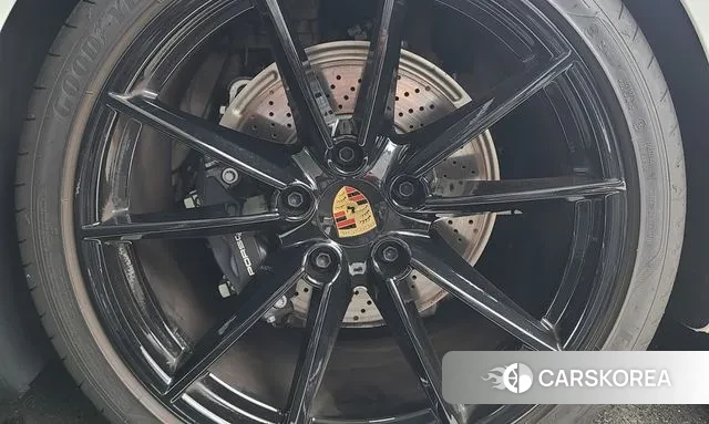 Porsche 911(992) id 3316364 из Кореи 16