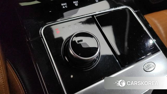 Land Rover Range Rover Velar id 4196938 из Кореи 33