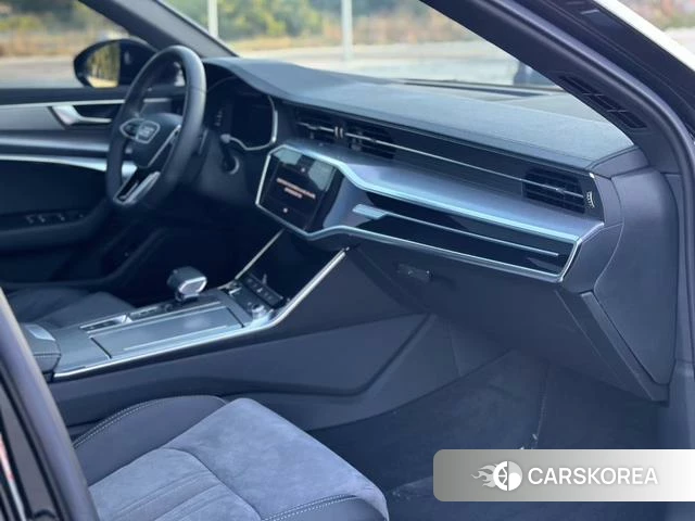 Audi A6L id 4299784 из Китая 13