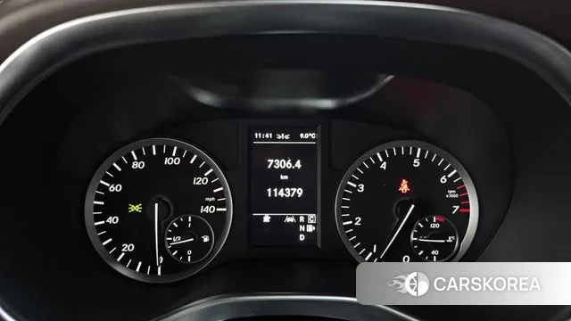 Mercedes-Benz V-Class id 3444518 из Кореи 18