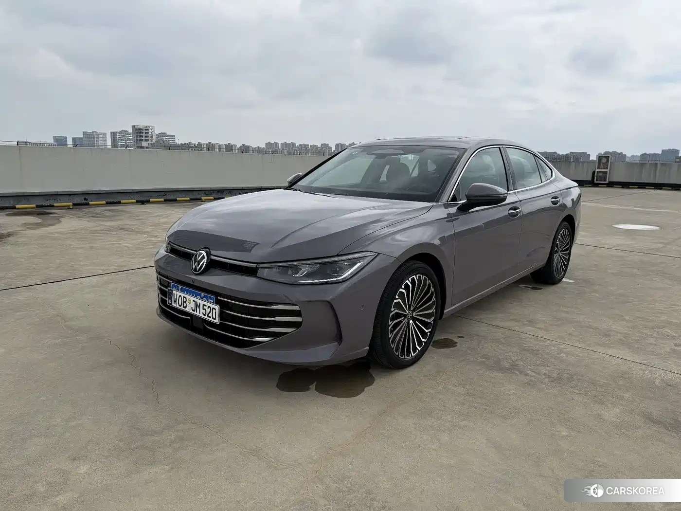 Volkswagen Passat id 4546155 из Китая 16