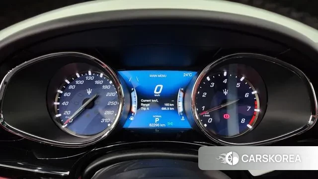 Maserati Quattroporte id 3161477 из Кореи 18