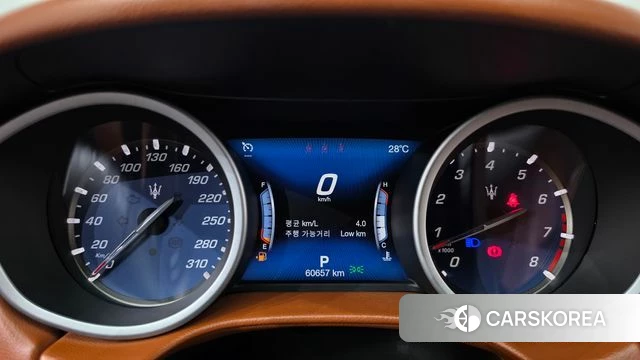 Maserati Ghibli id 4776474 из Кореи 32