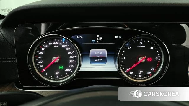 Mercedes-Benz E-Class W213 id 4188739 из Кореи 32