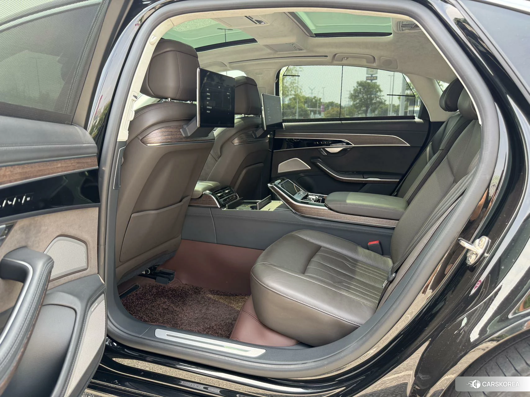 Audi A8 id 4467936 из Китая 14