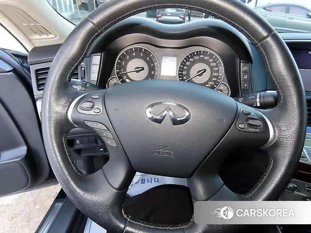 Infiniti Q70 id 3505166 из Кореи 18