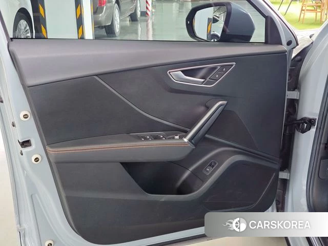 Audi Q2L e-tron id 4301202 из Китая 24