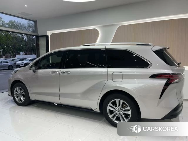 Toyota Saina id 4276493 из Китая 30