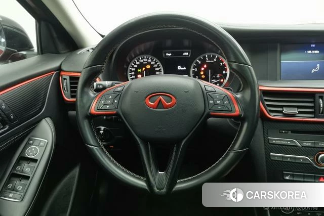 Infiniti QX30 id 4211375 из Китая 21