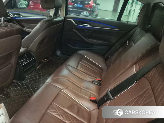 BMW 5 series PHEV id 4238367 из Китая 8