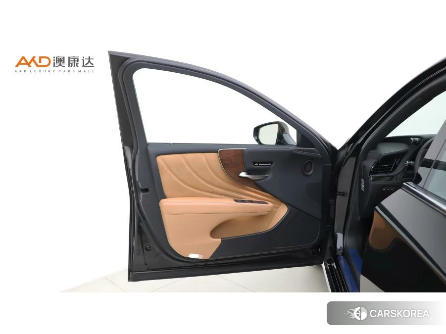 Lexus LS id 4440967 из Китая 8