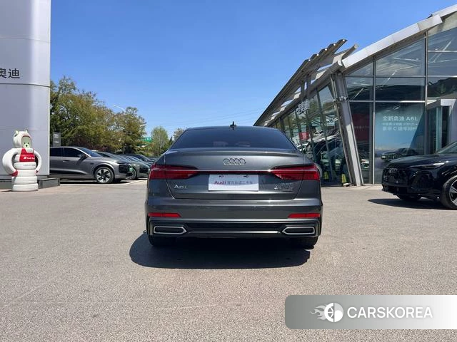 Audi A6L id 4274311 из Китая 9