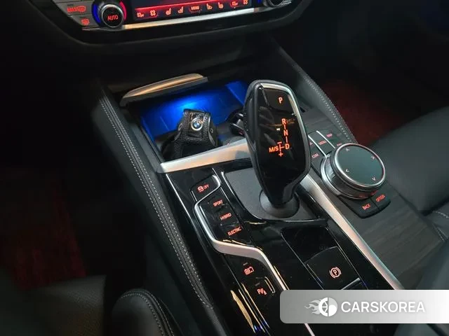 BMW 5 Series (G30) id 3746202 из Кореи 9