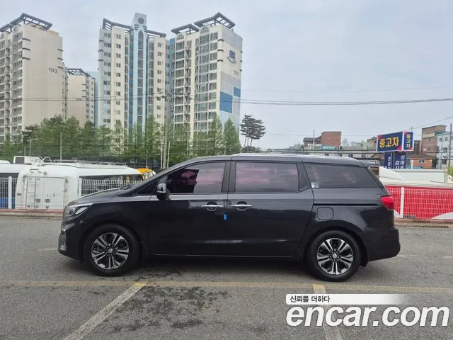 Kia The New Carnival id 2713876 из Кореи 18
